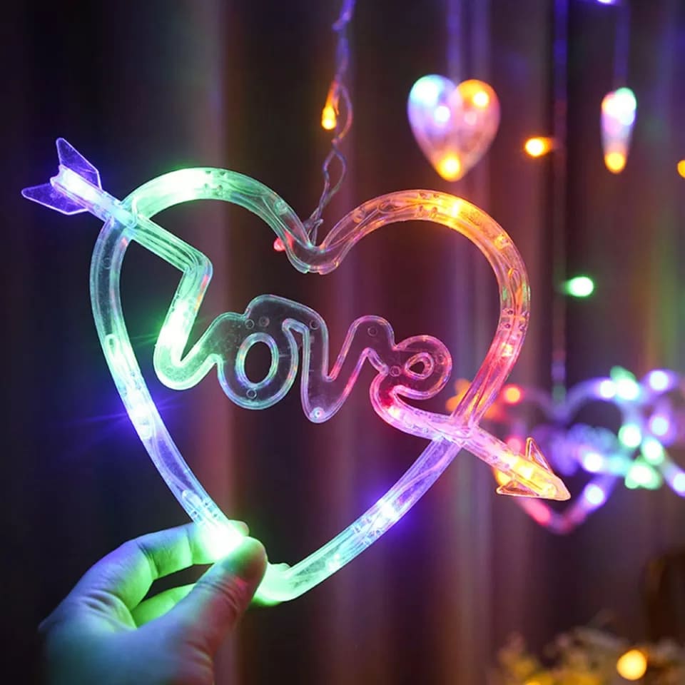 شلال اضاءة على شكل قلب مع كلمة love كريستال باضاءة ملونة