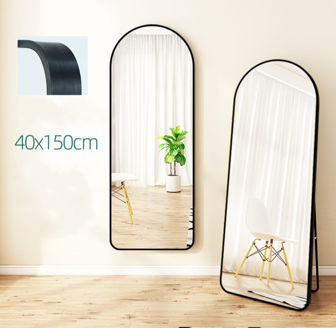 مرآة طولية بشكل منحنى مع ستاند