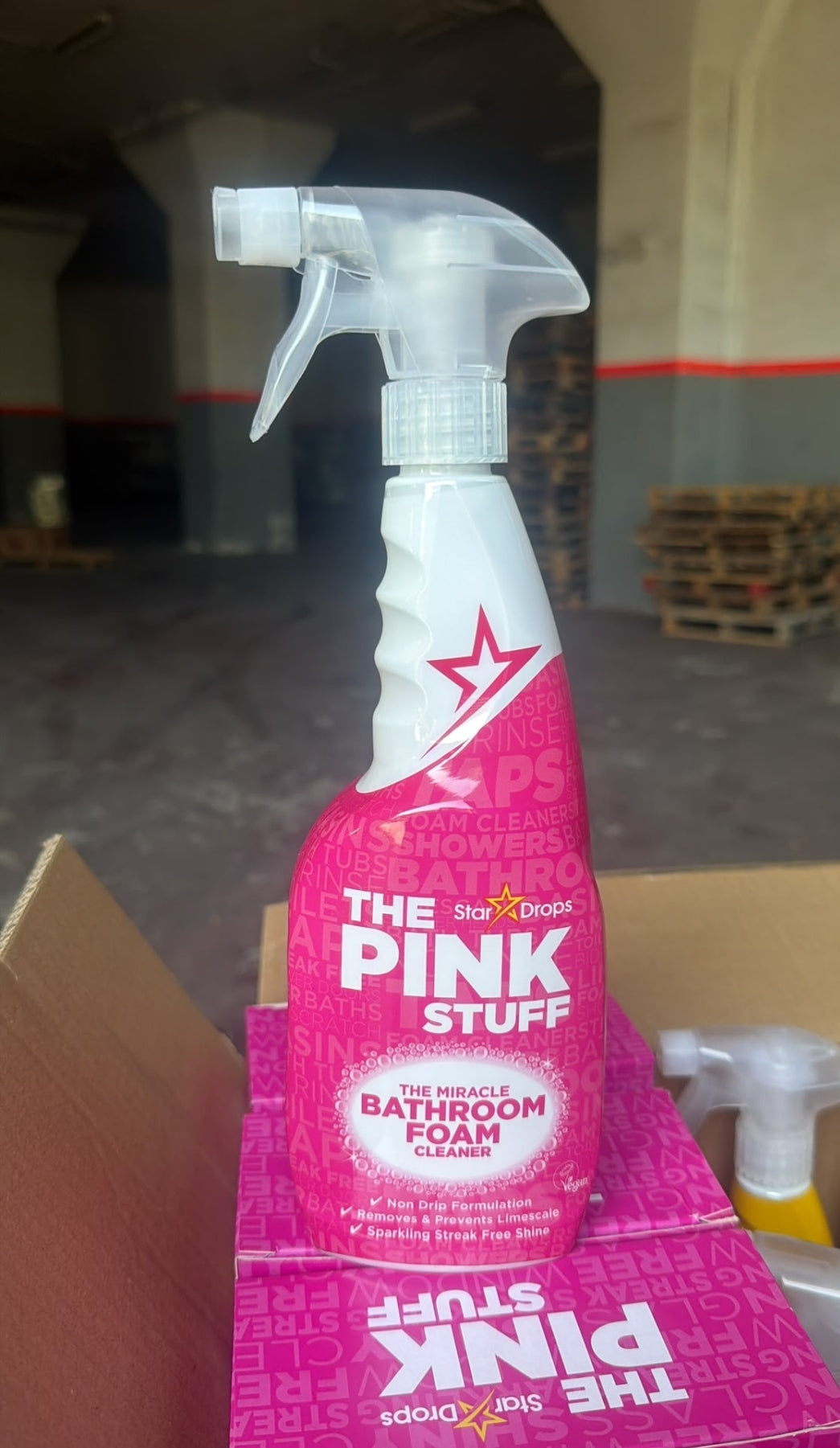 بخاخ التنظيف السحري pink