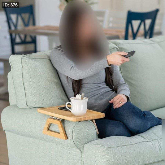 طاولة طعام خشبية يمكن تثبيتها على ايدي الكنب