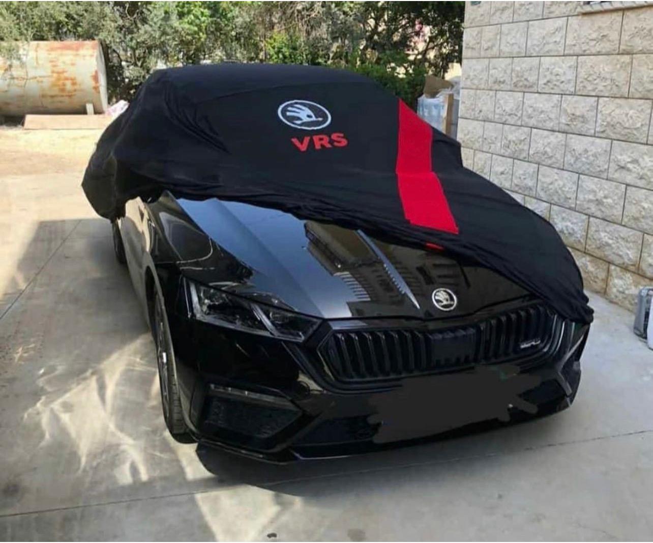غطاء سيارة بشعار سيارتك لجميع انواع اليارات